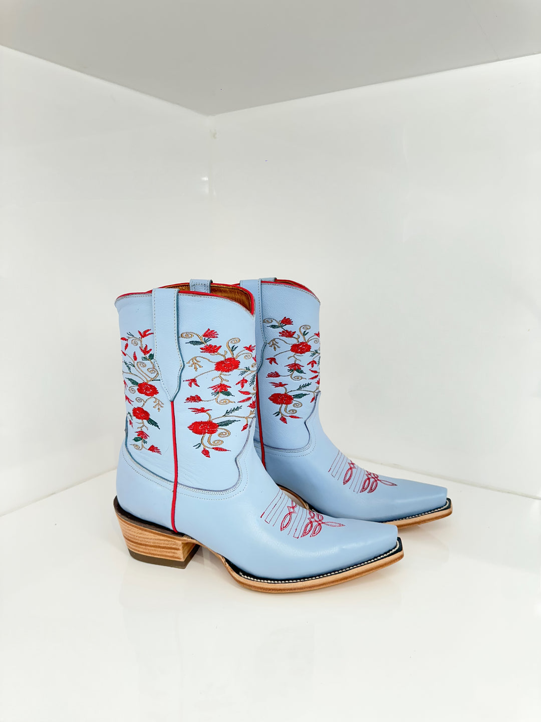 KASEY MIDI 9" - SKY BLUE/RED