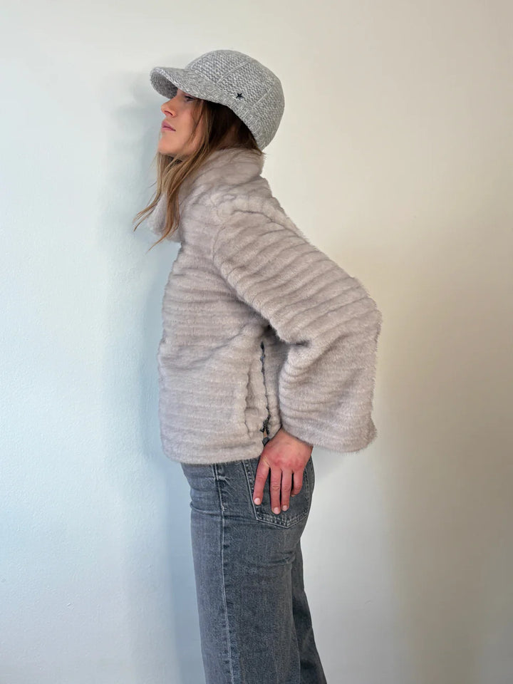 The Sydney Pullover Sweatshirt - Pearl