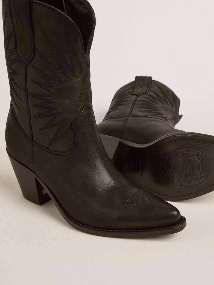 Low Wish Star boots in black leather with tone-on-tone inlay star - Black