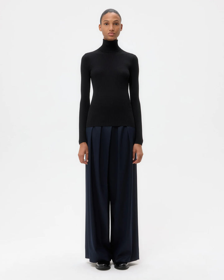 Knit Turtleneck in Merino Wool - Black