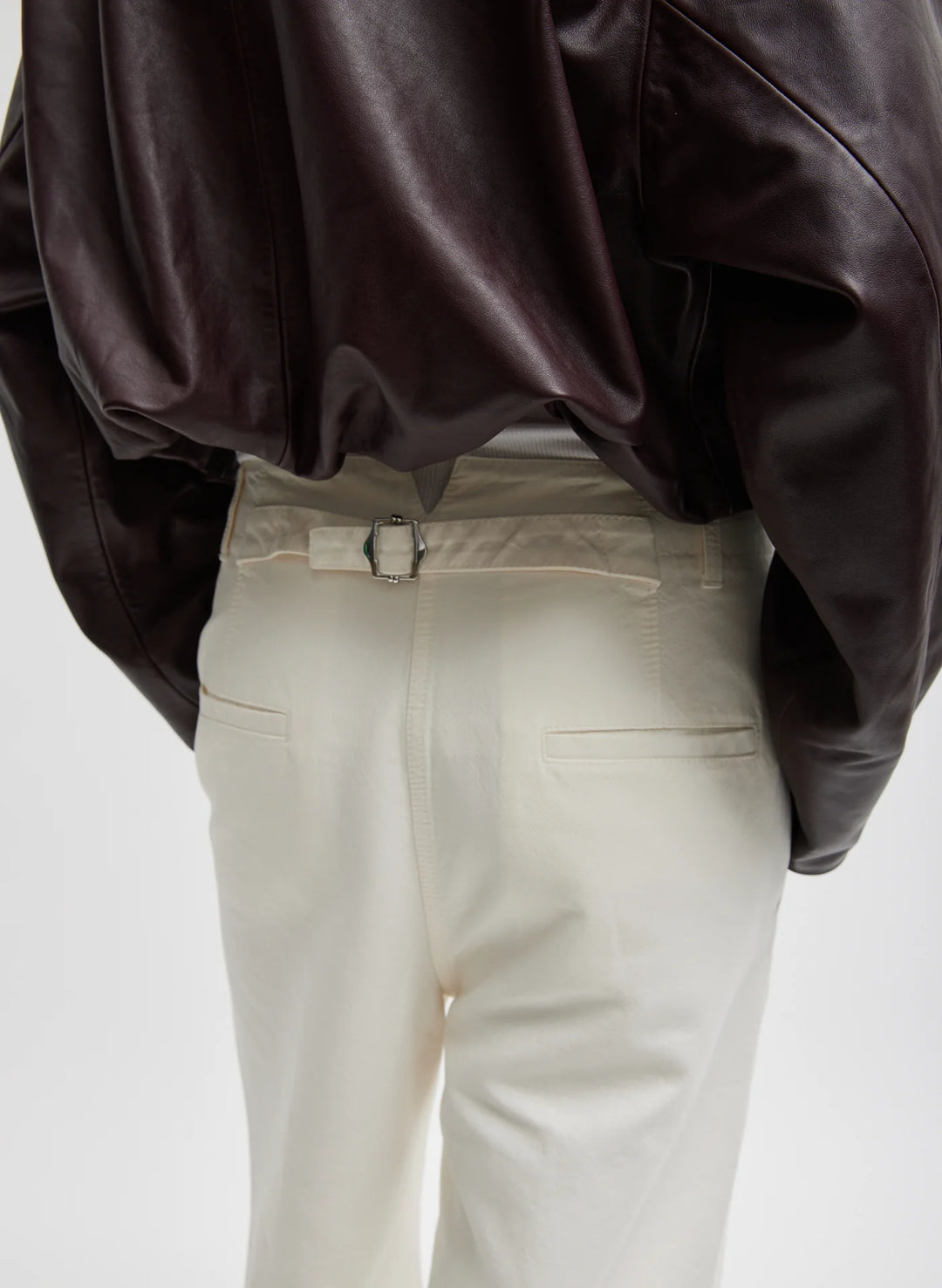 Distressed Garment Dyed Cotton Dobby Barry Jean - Off-White