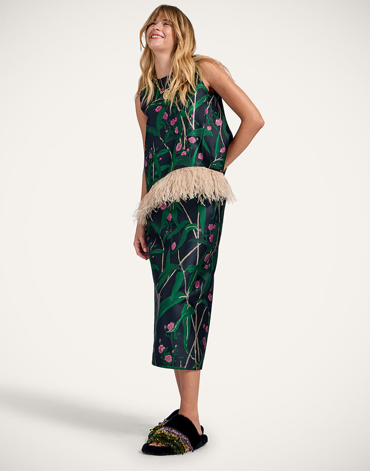 La Scala Top - Bamboo Black in Jacquard With Feathers