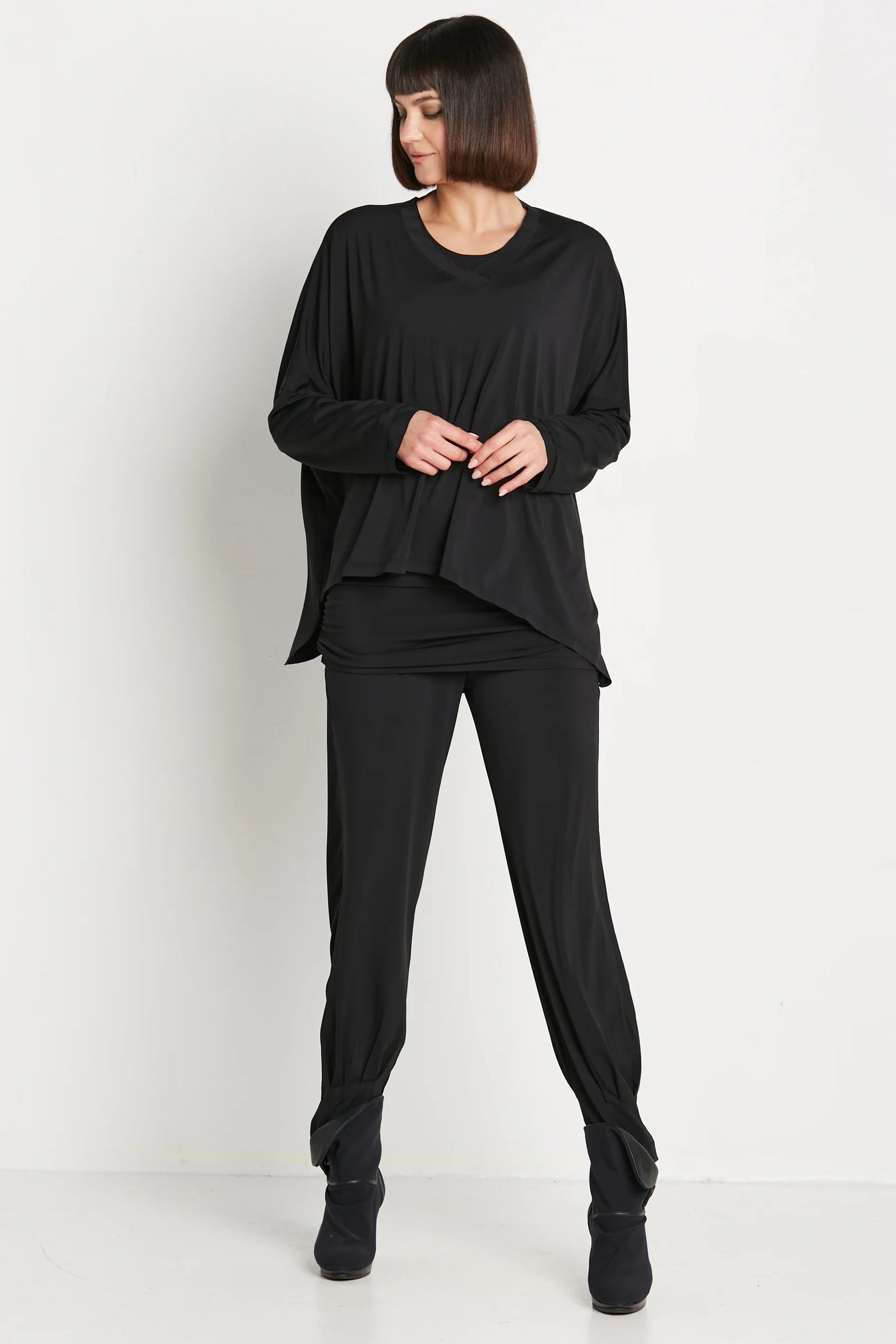 Matte Jersey Pinched Pleat Pants - Black