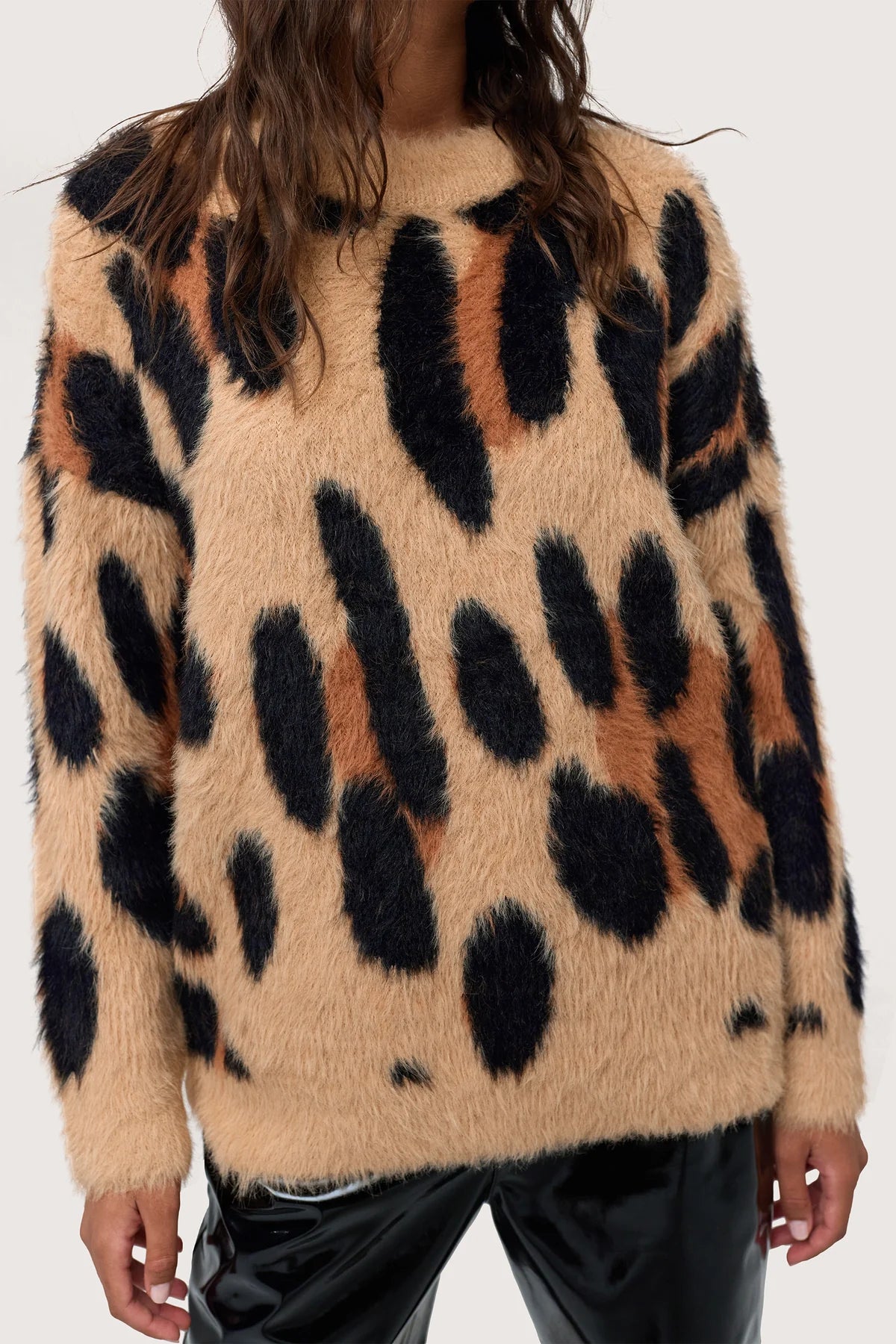 Dozy Sweater - Cheetah Scramble
