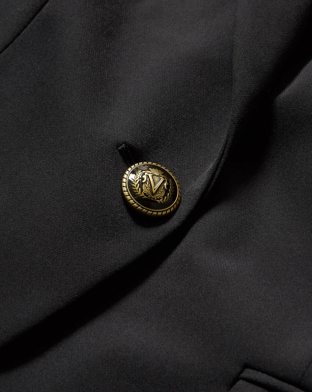 NAIRA DICKEY JACKET - Black