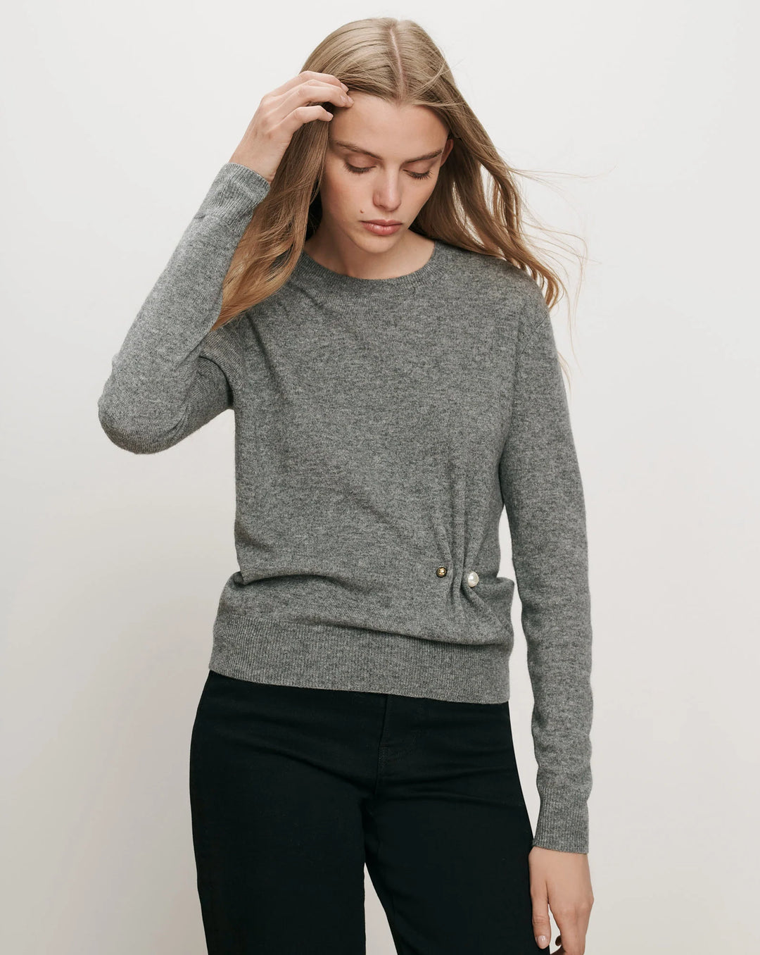 Frankie Brooch Pullover - Grey
