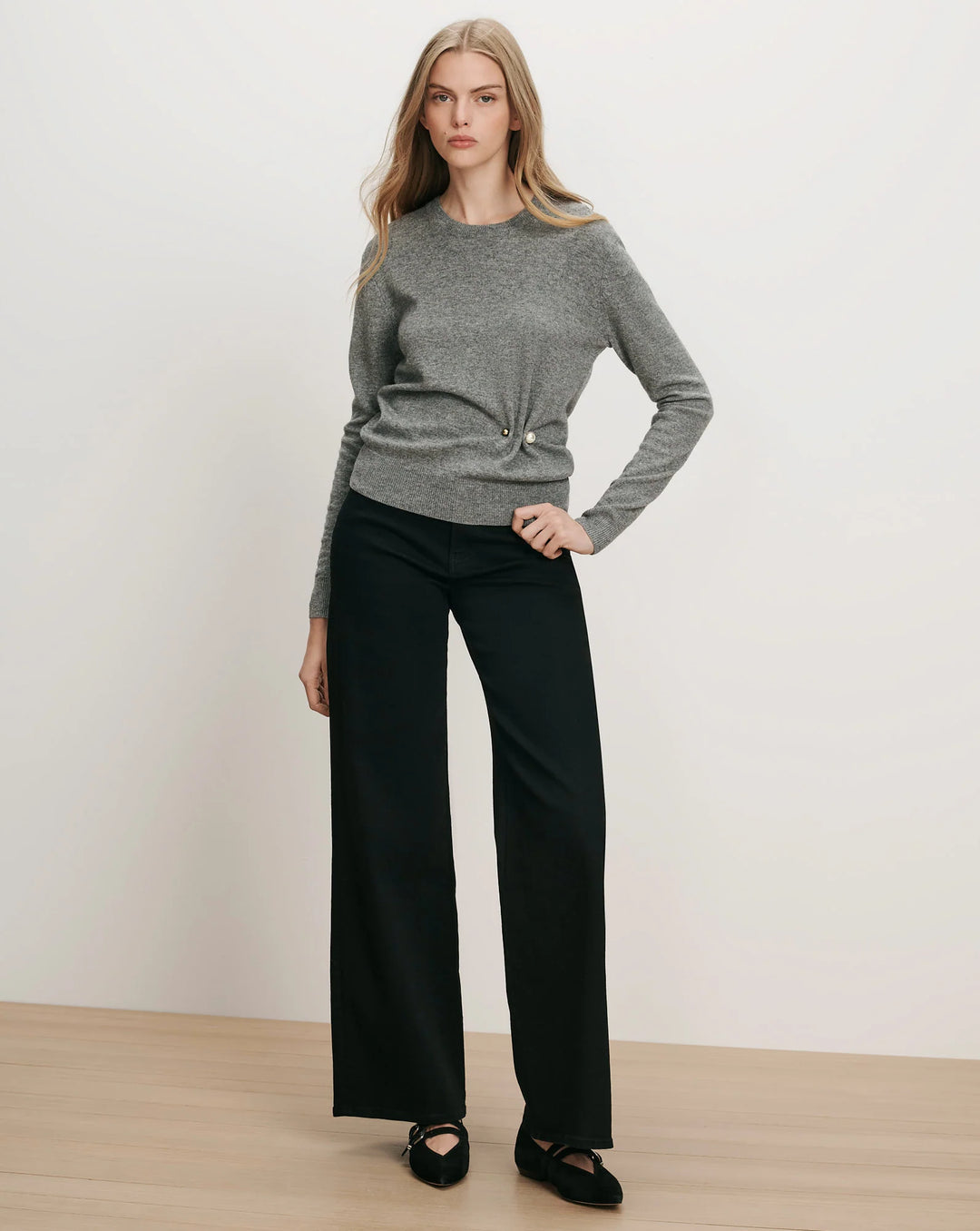 Frankie Brooch Pullover - Grey