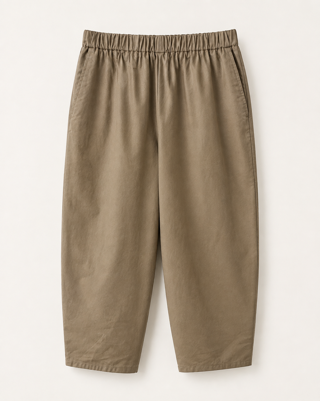 Dušan Cropped Carrot Pants in Sand