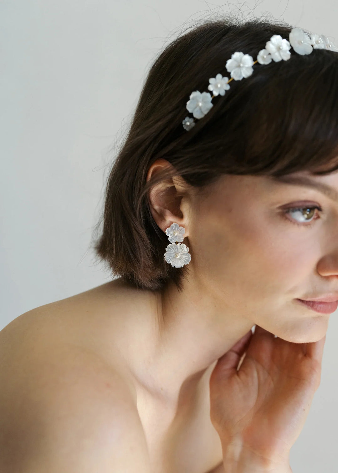 Tibby Earrings - Oyster