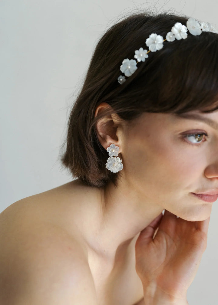 Tibby Earrings - Oyster