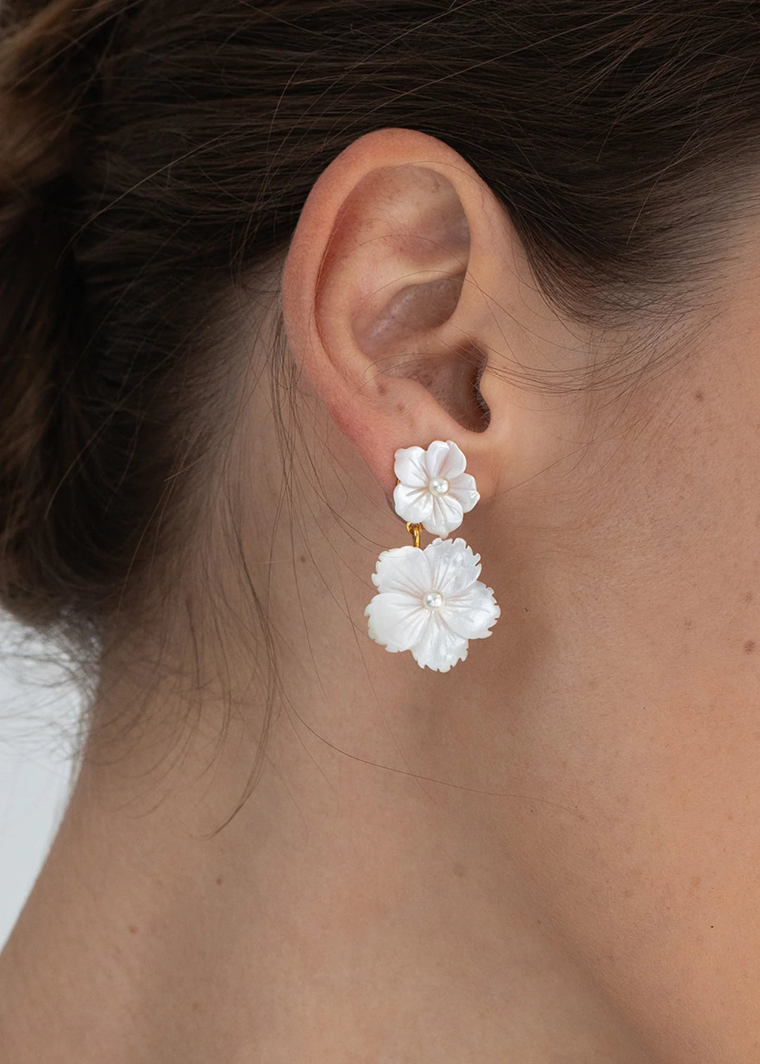 Tibby Earrings - Oyster