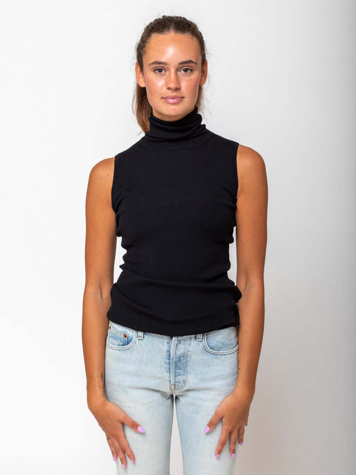 Sleeveless Turtleneck - Black