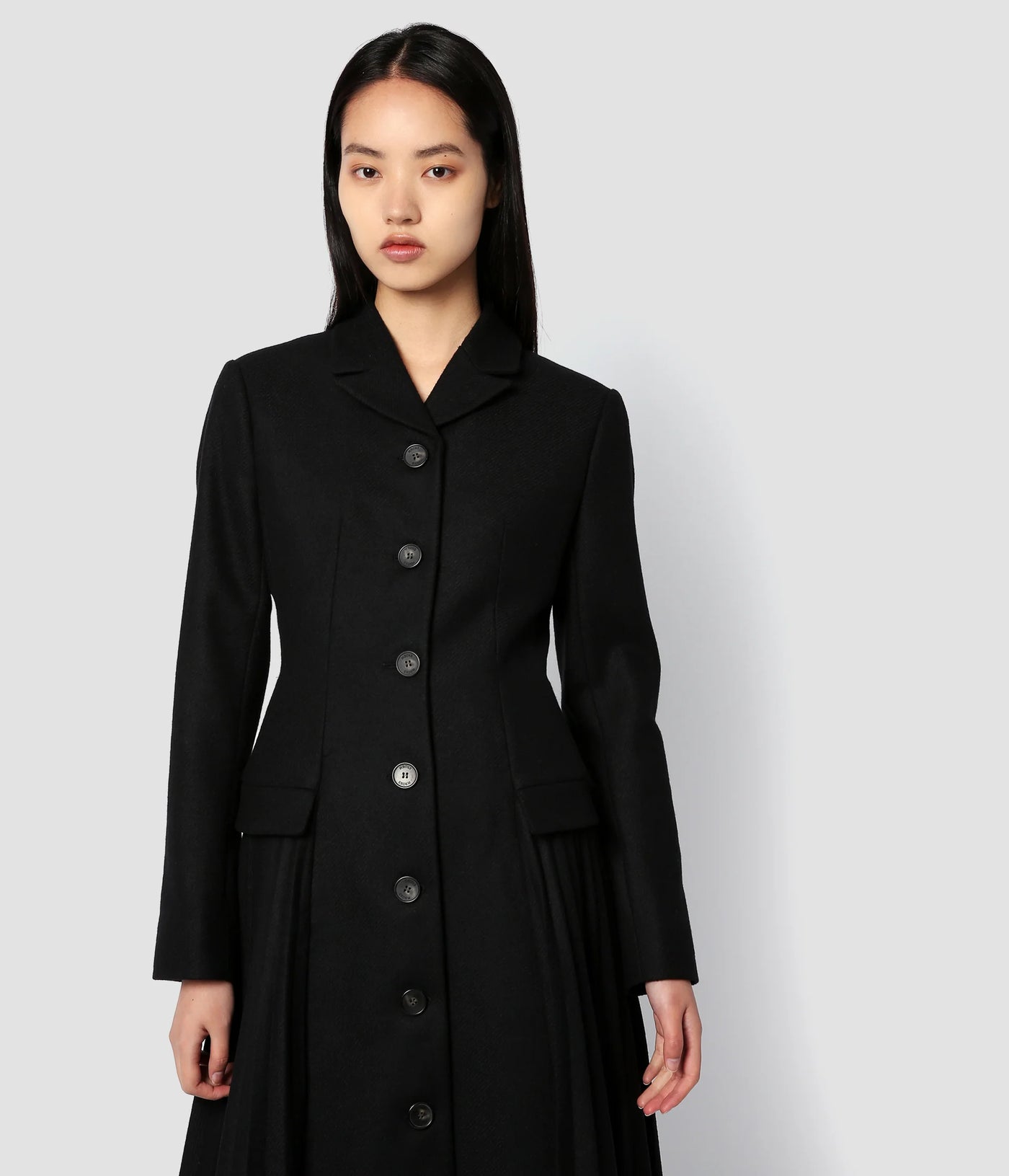 Single Breasted Coat With Pleating Detail - Black