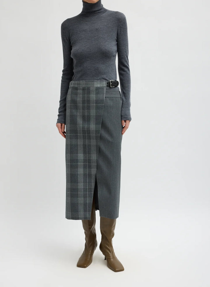 Feather Weight Ribbed Turtleneck - Grey