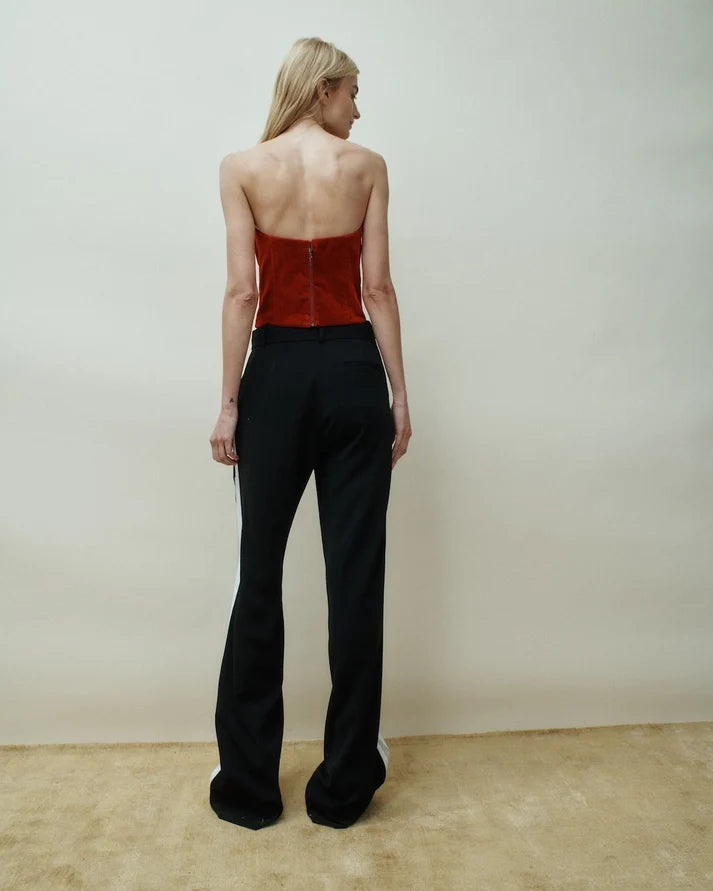 Luigi Bustier - Red