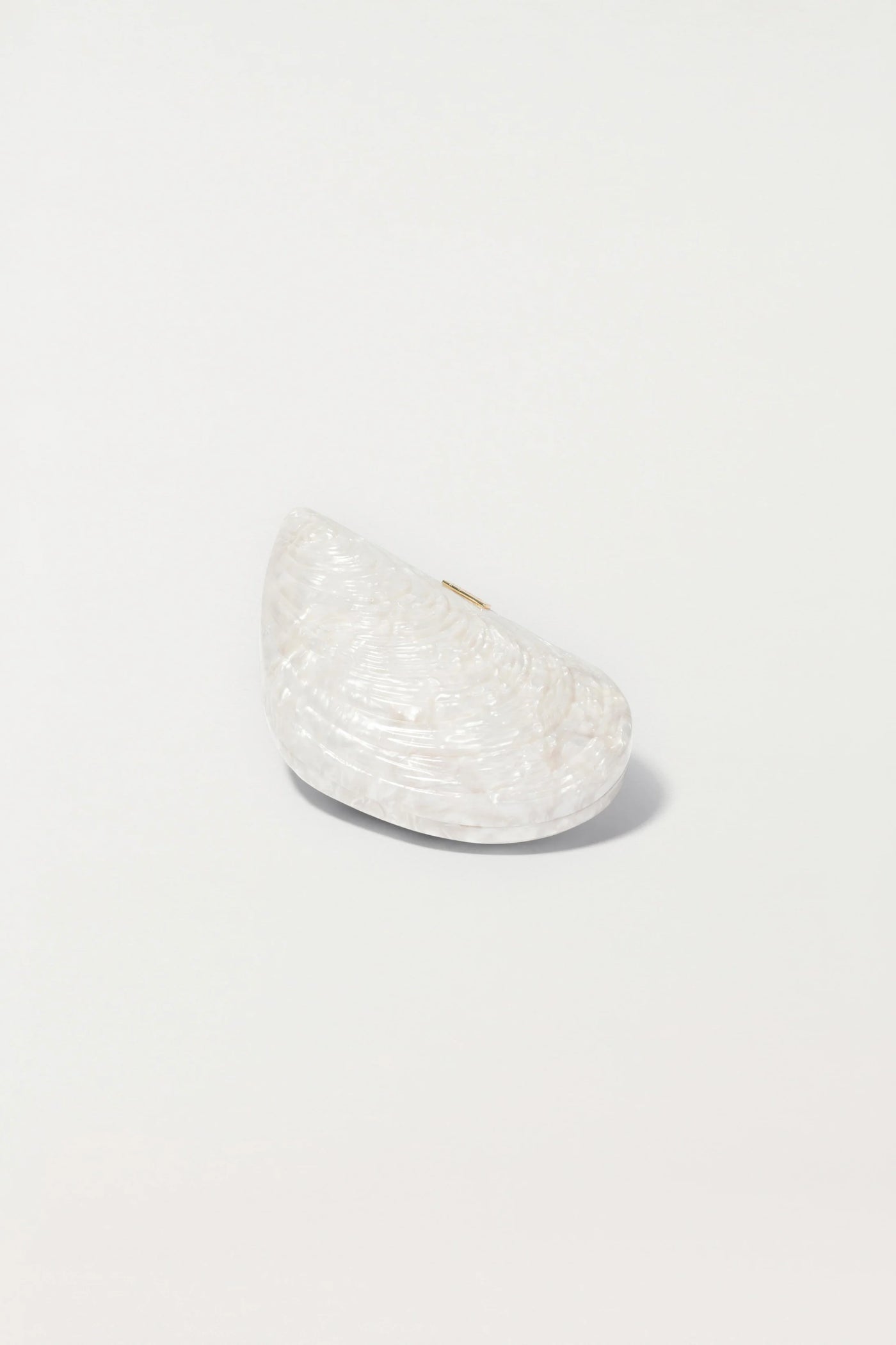 Bridget Pearl Oyster Clutch - White