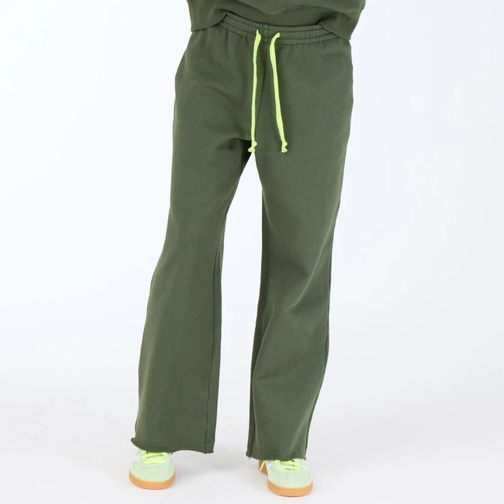 Weekend Barb Sweatpant - Pine Green