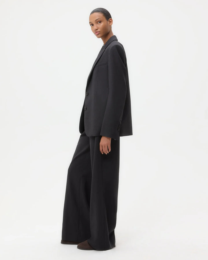 Perfect Boyfriend Blazer in Micro Herringbone Wool Suiting - Charcoal