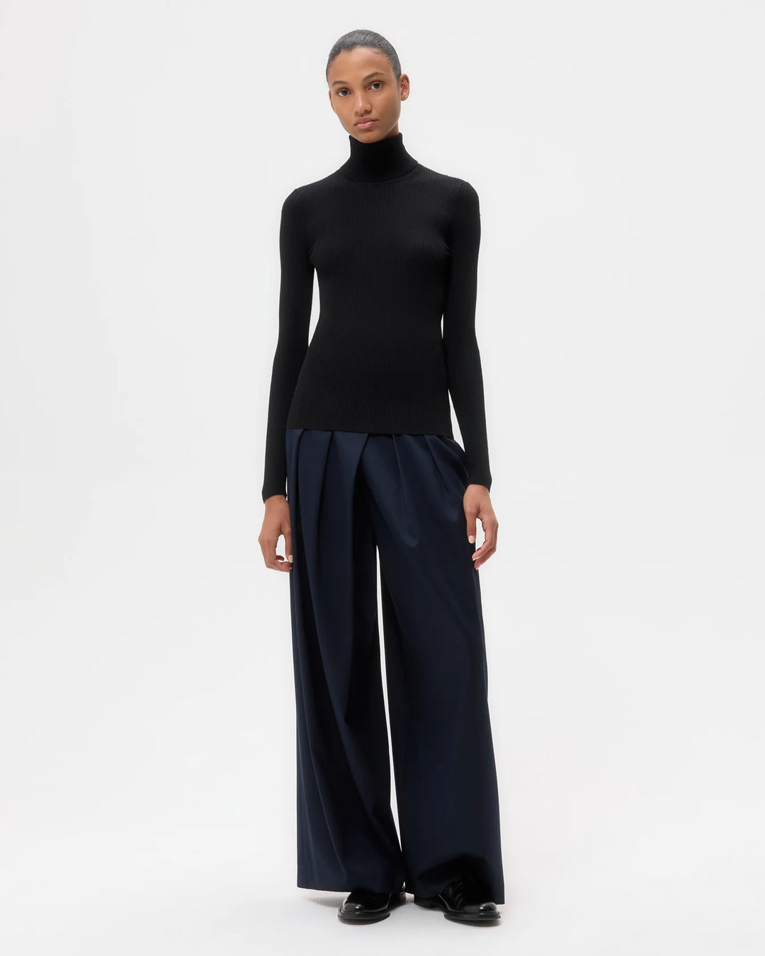 Knit Turtleneck in Merino Wool - Black