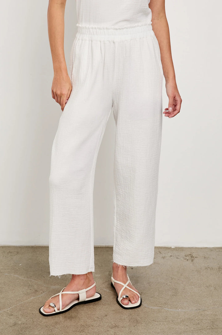 Leon Crop Pant - White