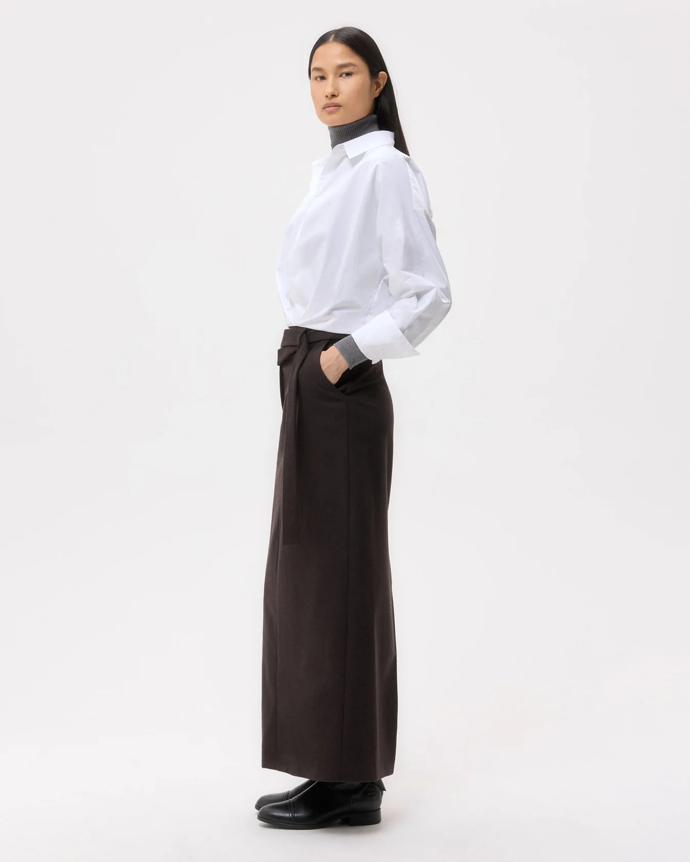 Taken Top in Super Compact Poplin - White
