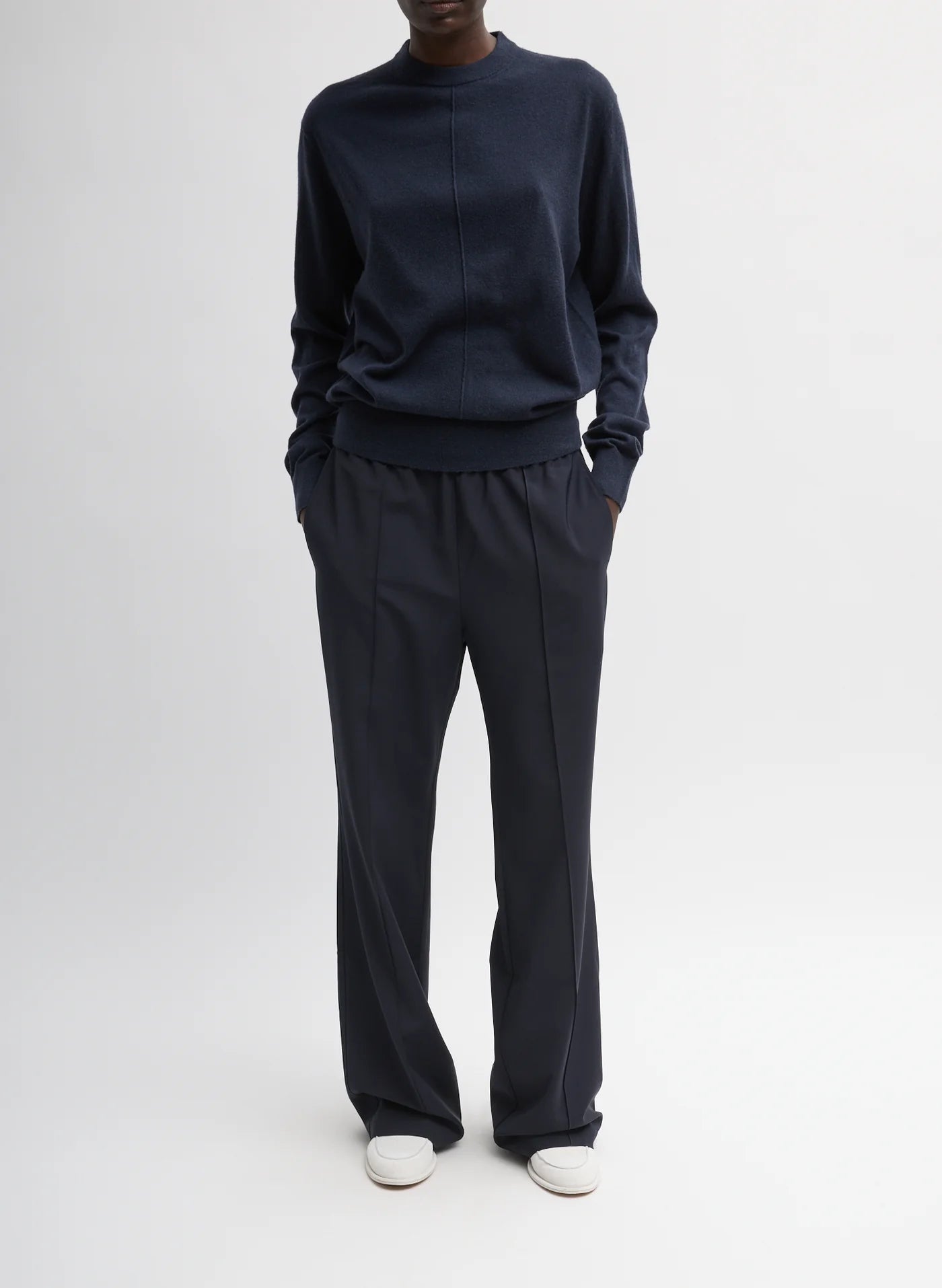 Tropical Wool Scottie Jogger - Navy