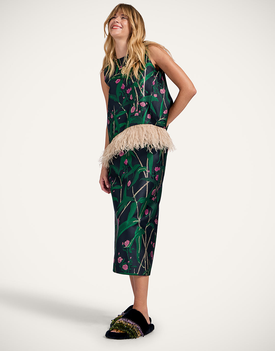 La Scala Top - Bamboo Black in Jacquard With Feathers