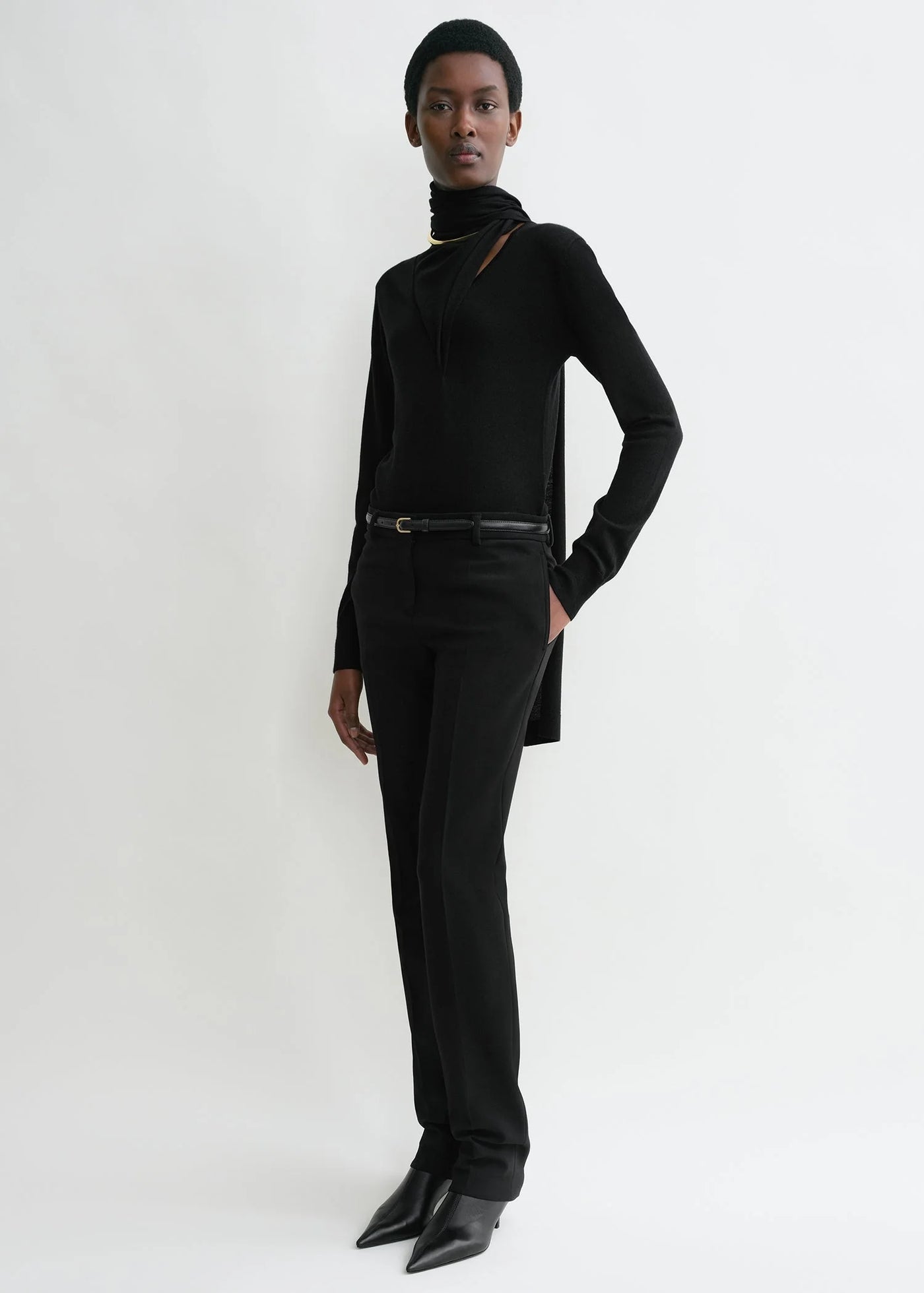 LOW WAIST SLIM TROUSERS - Black
