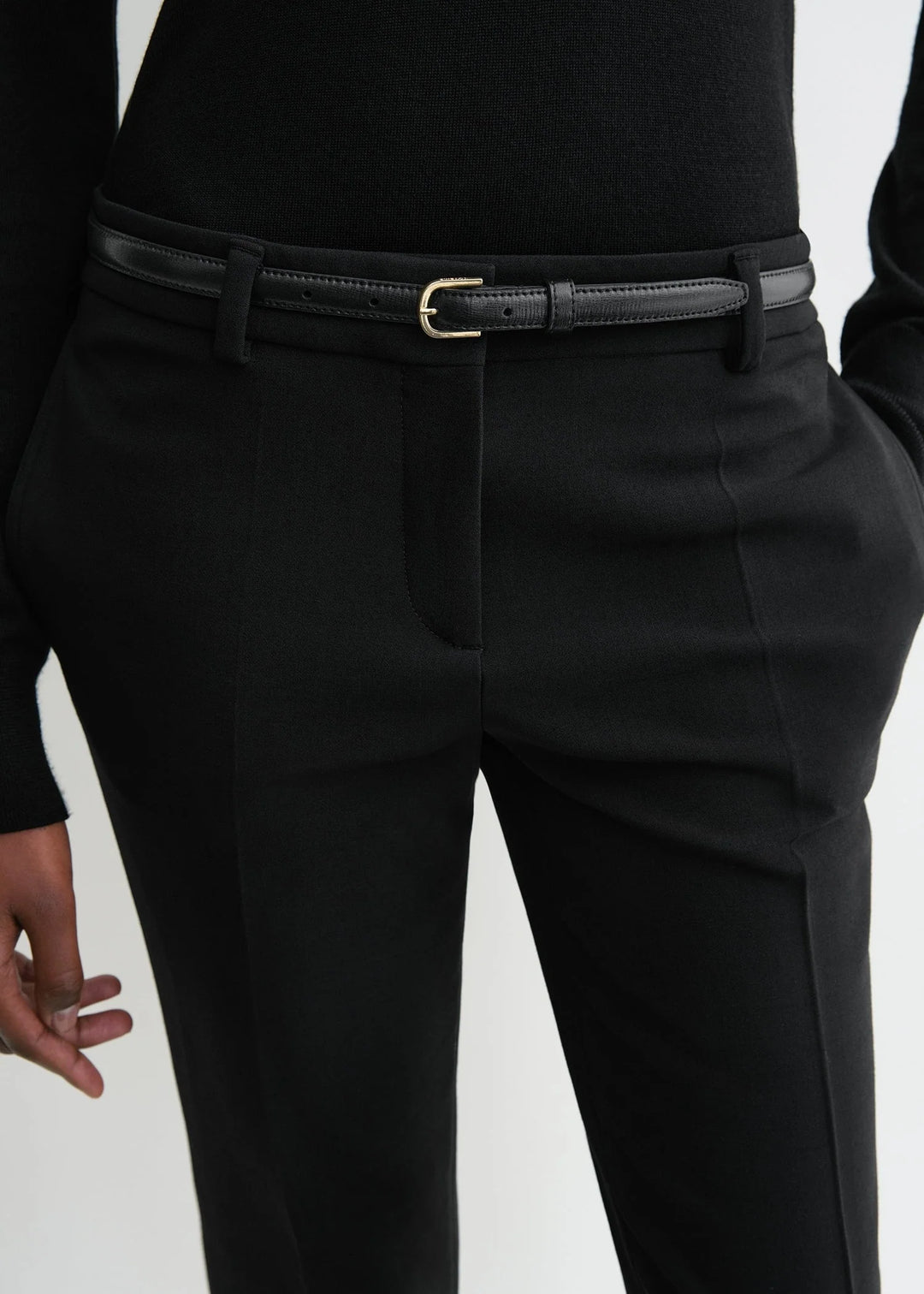 LOW WAIST SLIM TROUSERS - Black