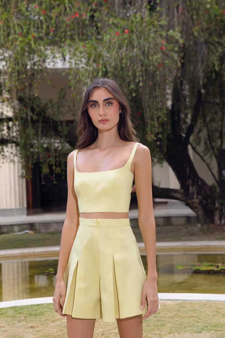 Toledo Top in Soft Yellow Linen