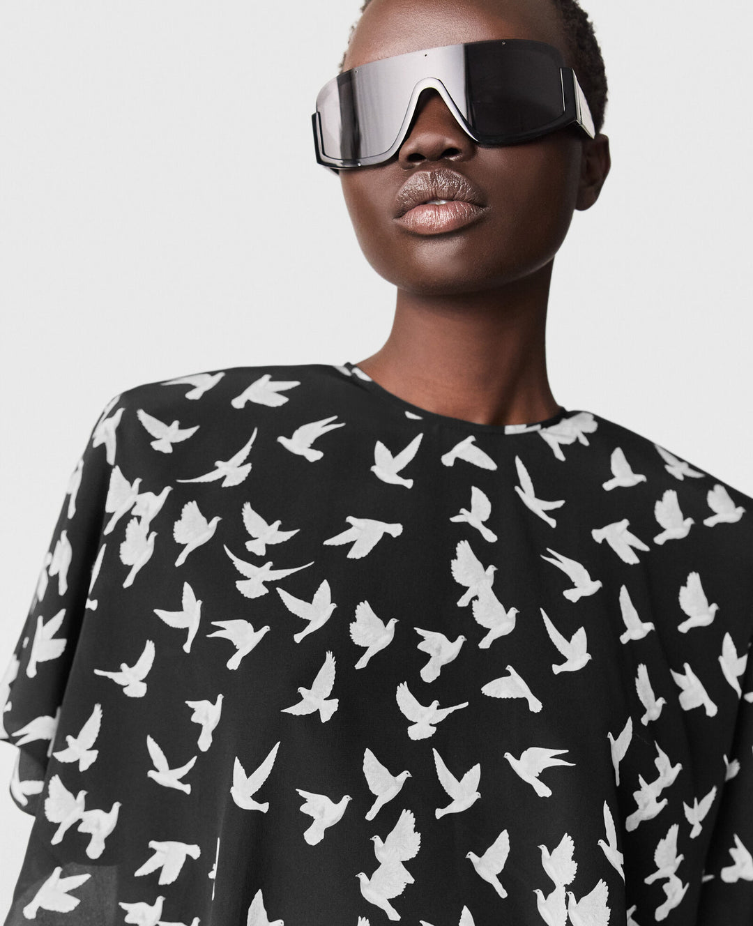 Layered Short-Sleeve Dove Print Mini Dress - Black/White