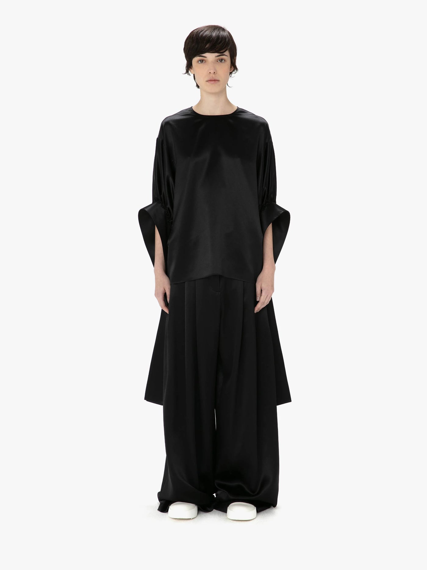 TAB SLEEVE TOP - BLACK