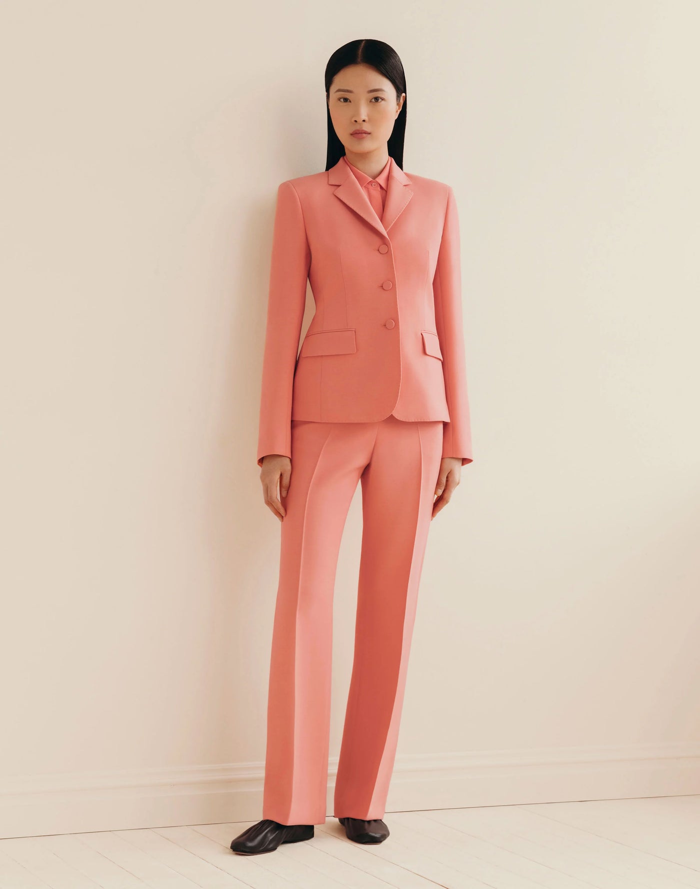 Wool-Silk Crepe Three-Button Academy Blazer - Altrosa Pink