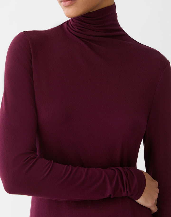 Nouveau Jersey Turtleneck - Aubergine