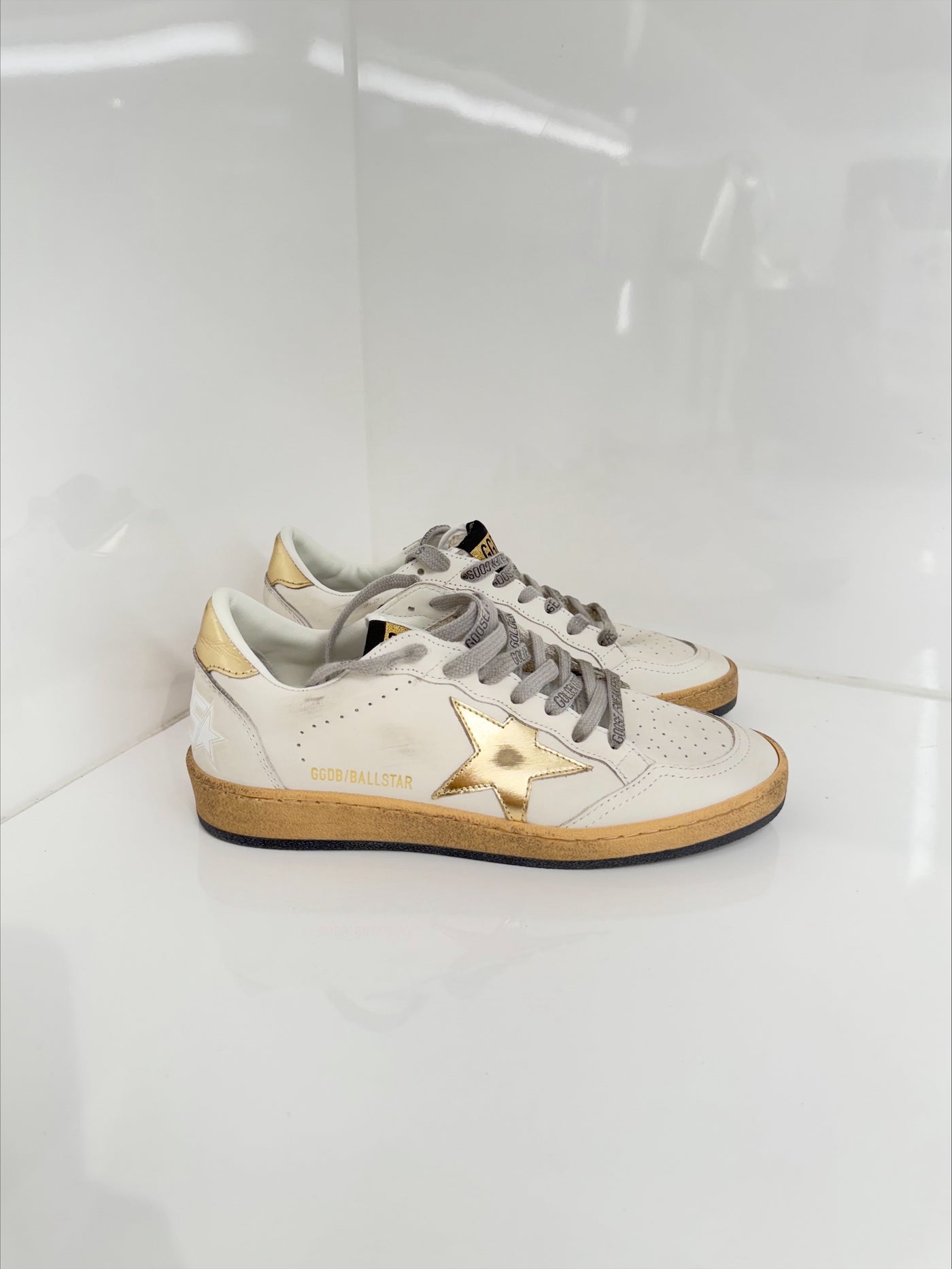 Ballstar Sneaker - White/Gold