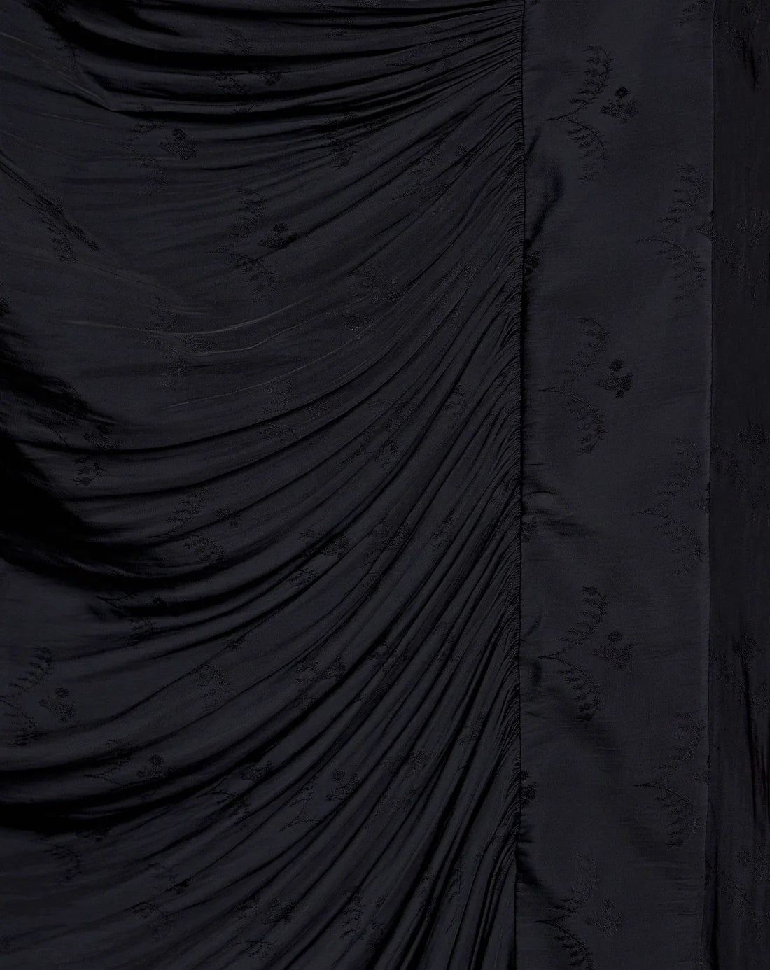 LONG PLEATED SKIRT - Black