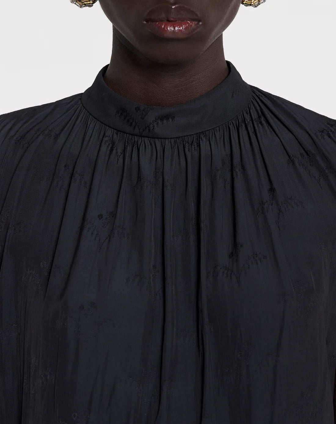 SLEEVELESS JACQUARD CHARMEUSE TOP - Black