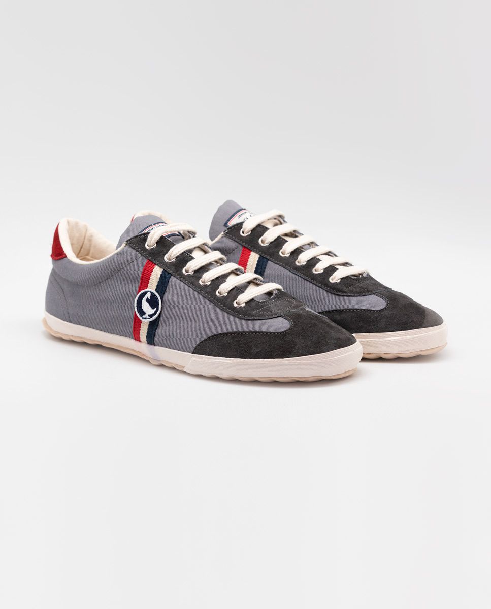 Classic Match Sneaker with Logo - Grey