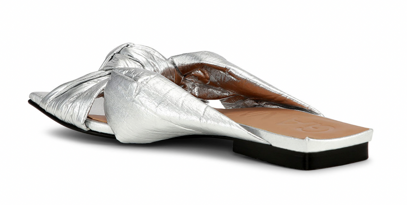 SOFT KNOT FLAT MULE - Silver