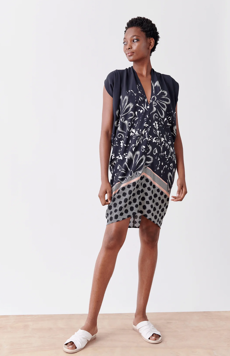 SIMPLE FOIL MINI DRESS - Damask Dot Print